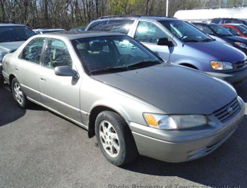 used toyota camry under 9000 #1