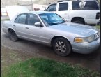 2001 Ford Crown Victoria under $2000 in Tennessee