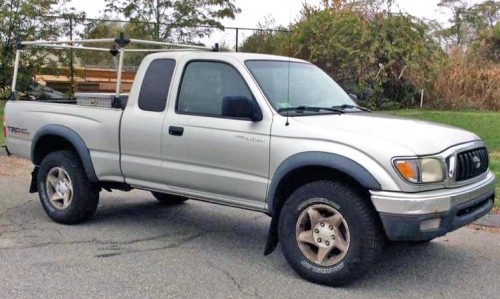 '04 Toyota Tacoma Ext. Cab 4x4 Pickup Under $8K in Fall River, MA