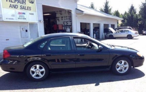 '01 Ford Taurus SE Clackamas, OR 97015 $3k or Less Black