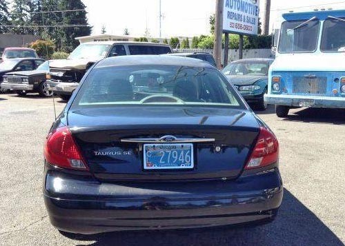 '01 Ford Taurus SE Clackamas, OR 97015 $3k or Less Black