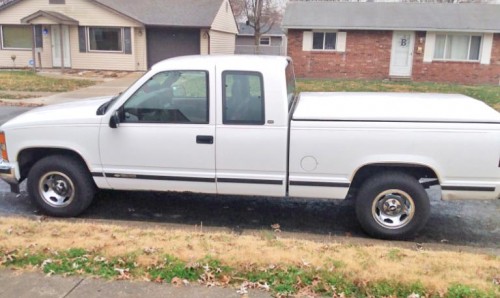 Chevy 1500 Cheyenne '97 Truck $1000 or Less in East Alton, IL 62024