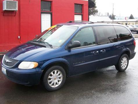 Cheap Chrysler Town & Country '01 Minivan For Under $3000 in Idaho ...