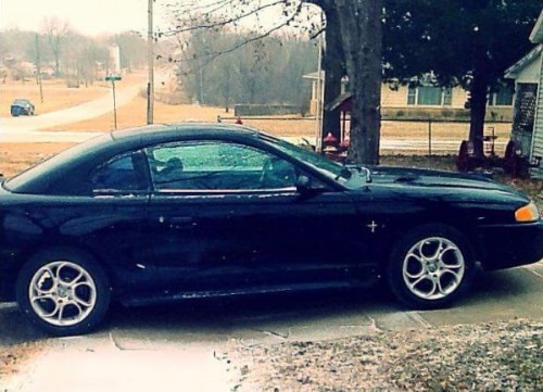 '95 Ford Mustang Under $2000 in Fall River KS By Owner