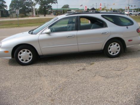 1998 Ford Taurus Wagon For Sale Under $5000 in Janesville WI - Autopten.com