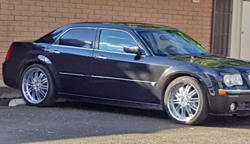 '05 Chrysler 300c Under $6000 By Owner in California (Black) - Autopten.com